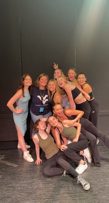 Teen academy dancers posing together for the picture